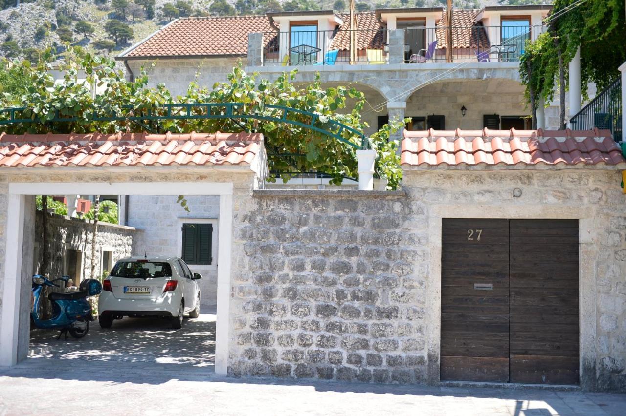 Guesthouse Anita Kotor Exterior photo